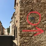 Πανσιόν L Ancien Moulin A Huile 4*