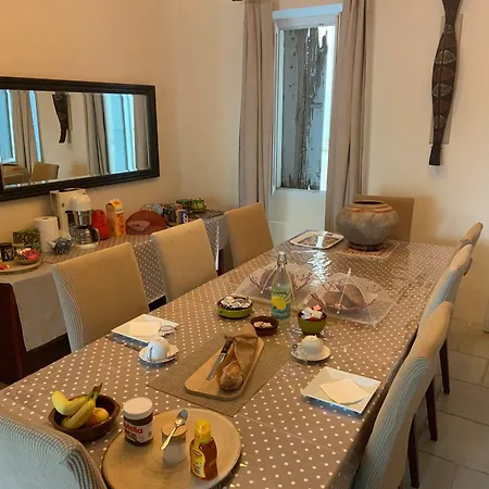 بيت ضيافة L Ancien Moulin A Huile 4*