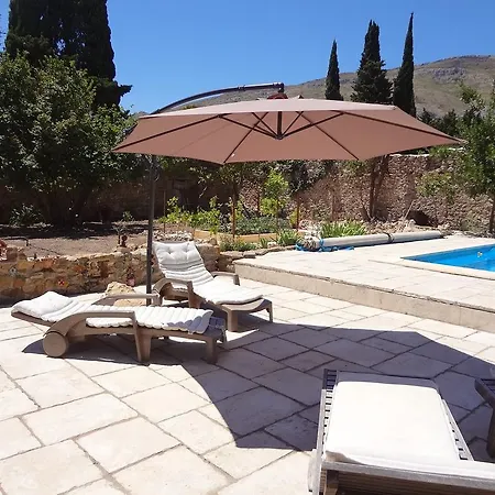 بيت ضيافة L Ancien Moulin A Huile 4*